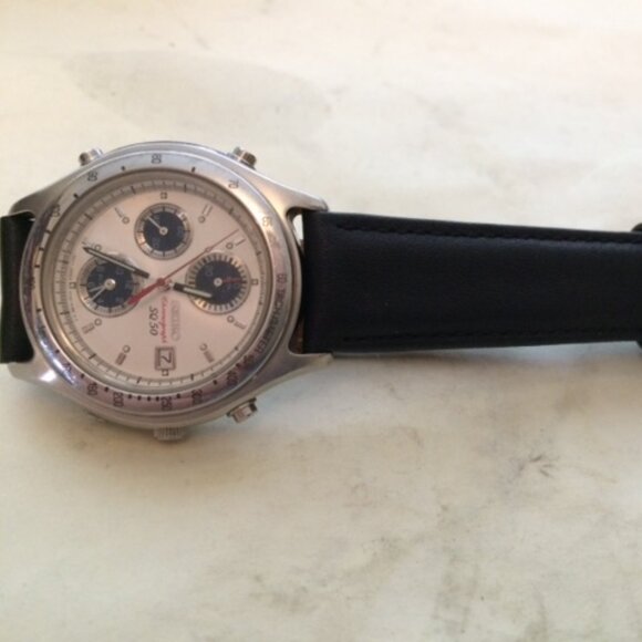 Seiko Vintage Chronograph Panda Watch 38mm - Picture 2 of 7